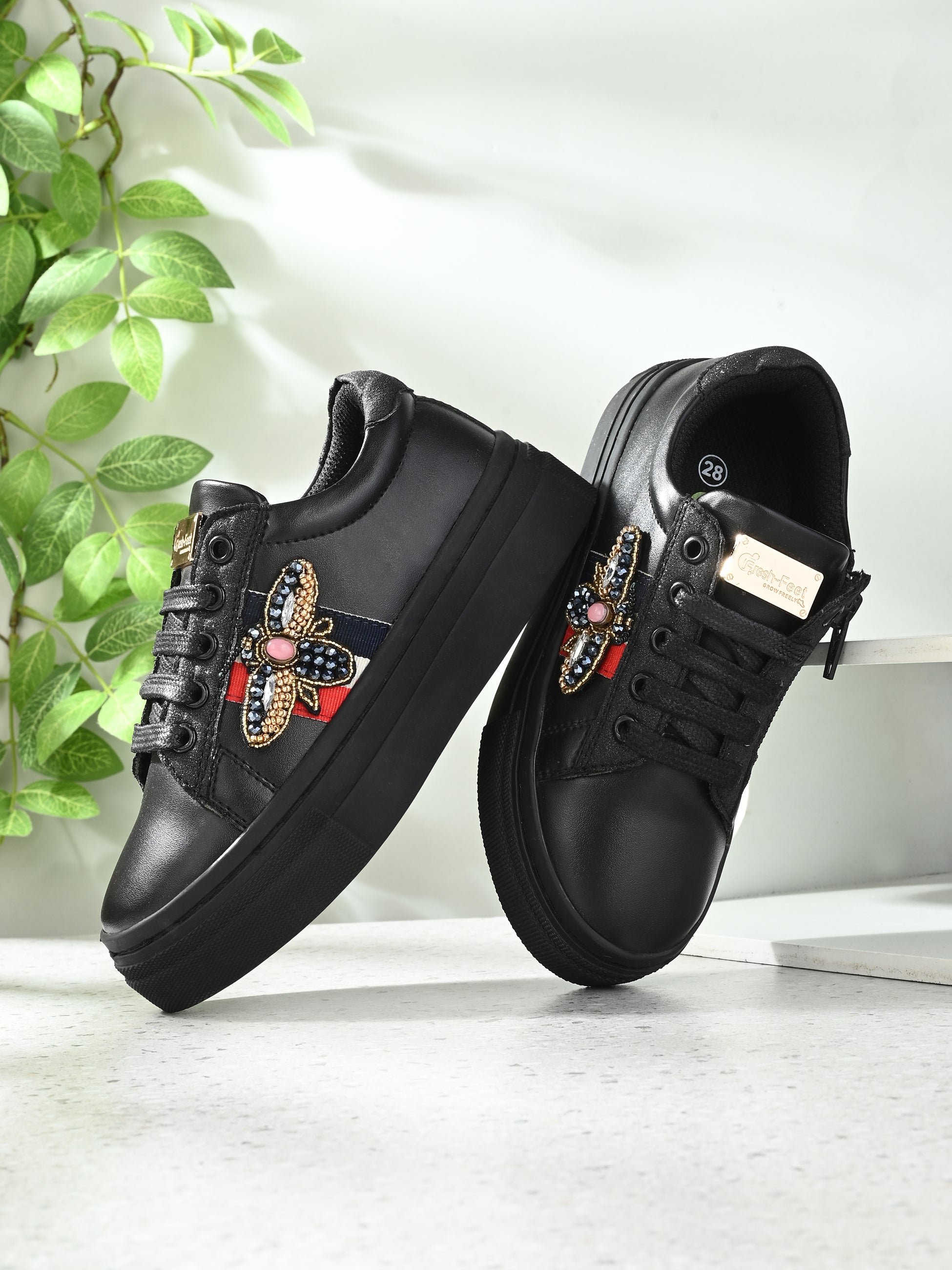 Nice Black Dual Size technology Shoes for Kids Fresh Feet