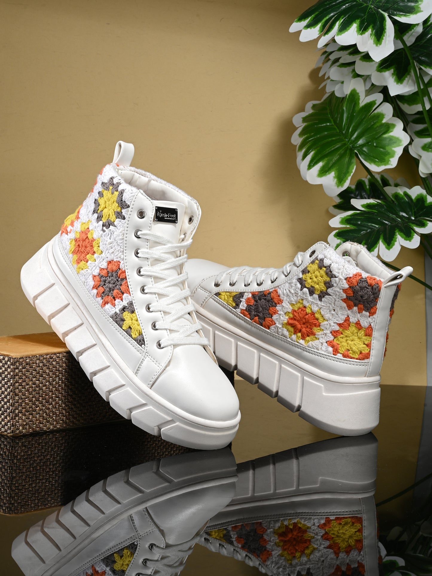 Women's Senorita White Pu Floral Crochet Sneakers