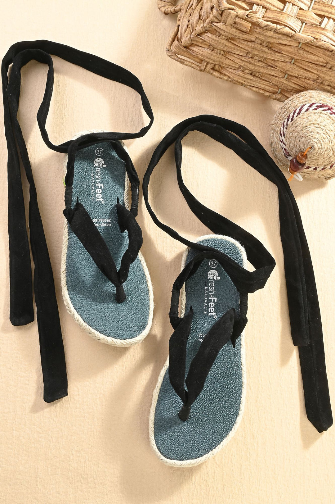 Saina Black Yoga Mat Sandals for Women – Fresh Feet